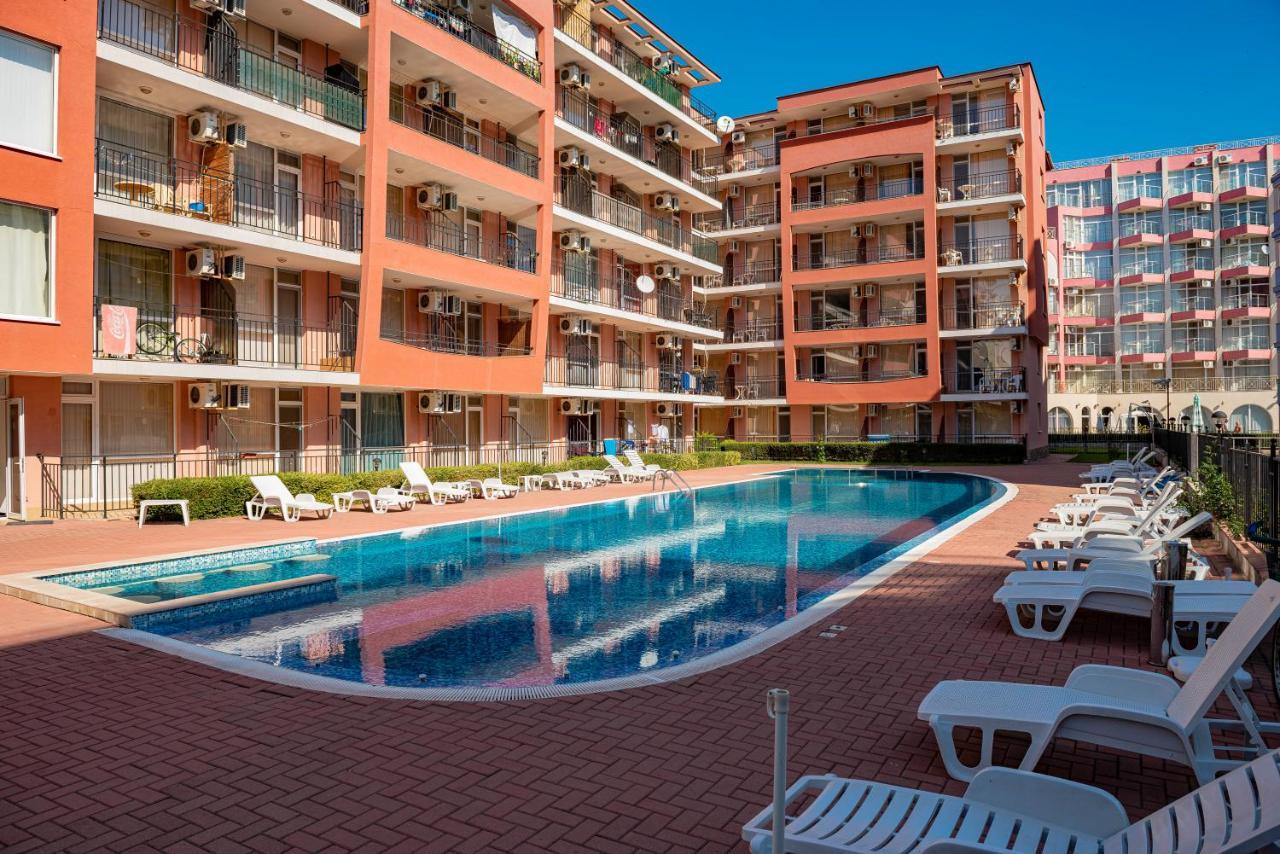 Sunset Beach - Menada Apartments Slantschew brjag Exterior foto